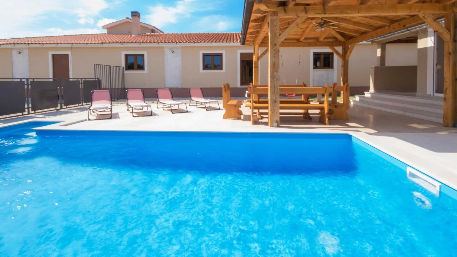 Villa Monkodonja, A Charming Summer Retreat Near Ρόβινι Σπίτι διακοπών